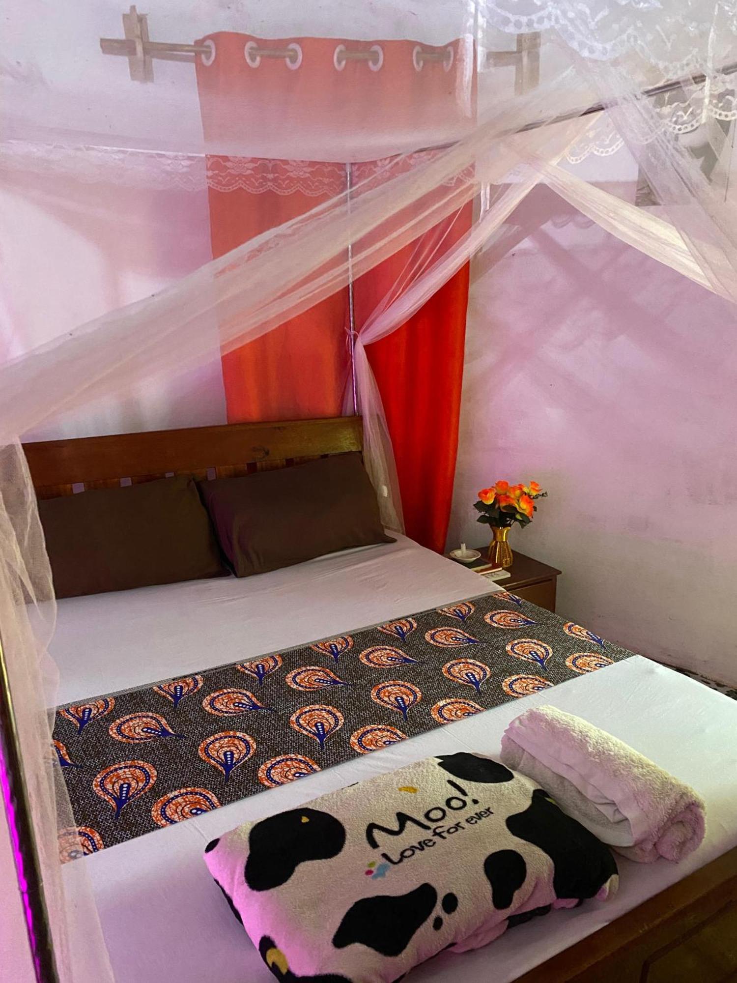 African Hut Tiny Cottage Diani Beach Luaran gambar